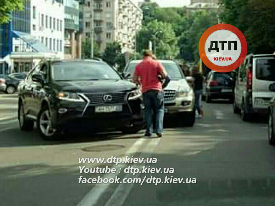0.02.01.5369e0fa1ee11051d70140e9db276a2c64a842d985e030a9d095d20266405387_full