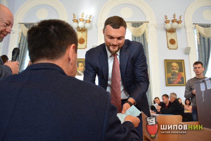 Игорь Дятлов голосовал «легкой рукой» 