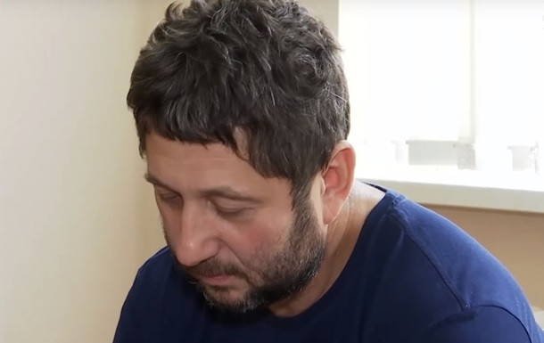 2043853