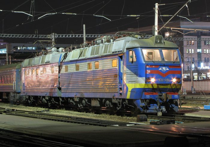 aqLL1Eeb-700x490