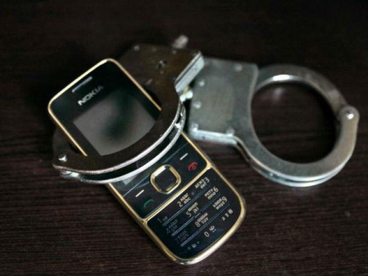 grabezh_telefon