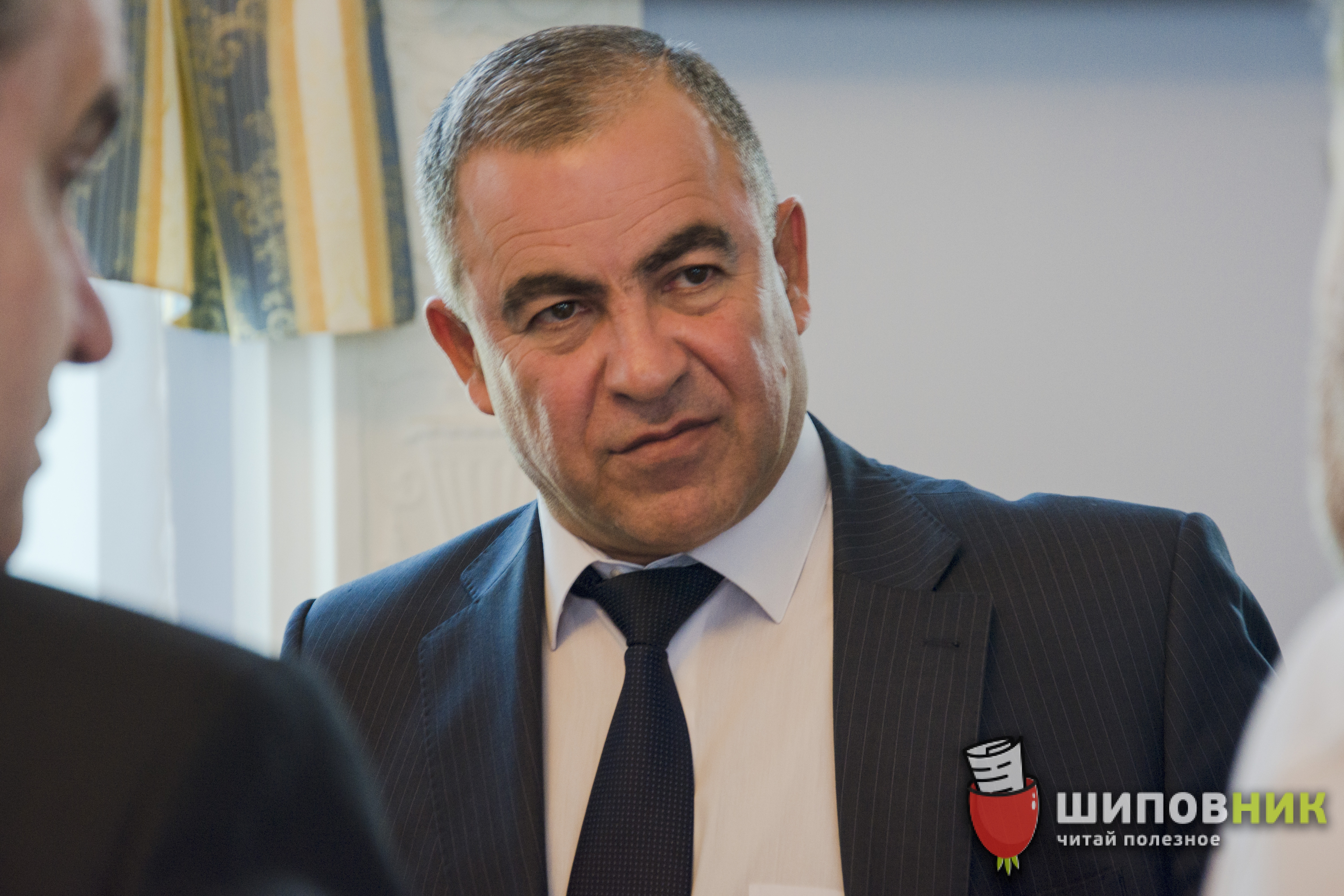 гранатуров