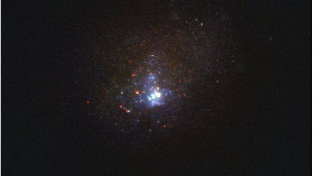 _113165905_eso2010b