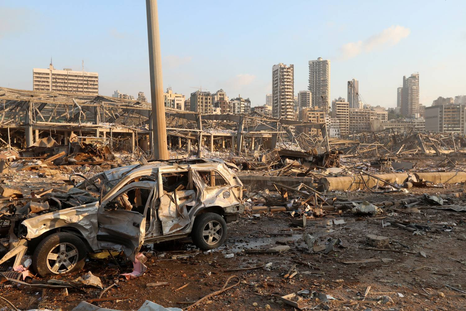 upload-2020-08-04T173959Z_1996364781_RC257I9VN74A_RTRMADP_3_LEBANON-SECURITY-BLAST-pic4_zoom-1500x1500-28697