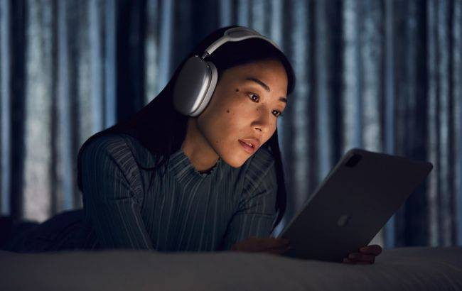 apple_airpods_max_listening_experience_2_12082020_big_carouse_650x410
