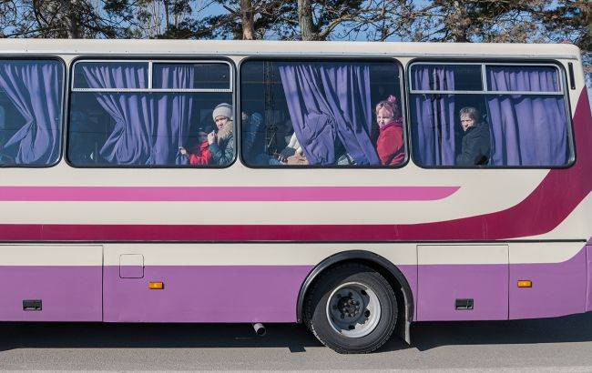 _avtobus_evakuatsiya_gettyimages_1239402722_26_650x410