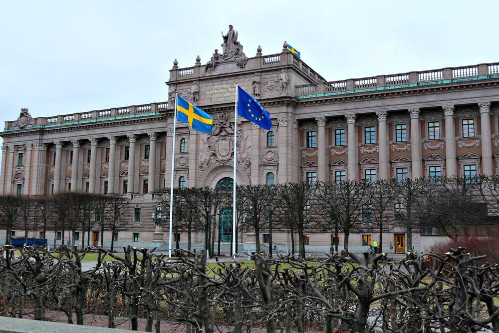 budivlya-shvedskoho-parlamentu_large