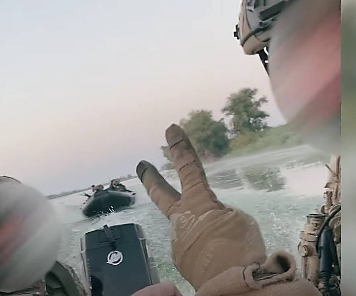 e77d3353bf39baf82627802be088e98c.i999x999x670