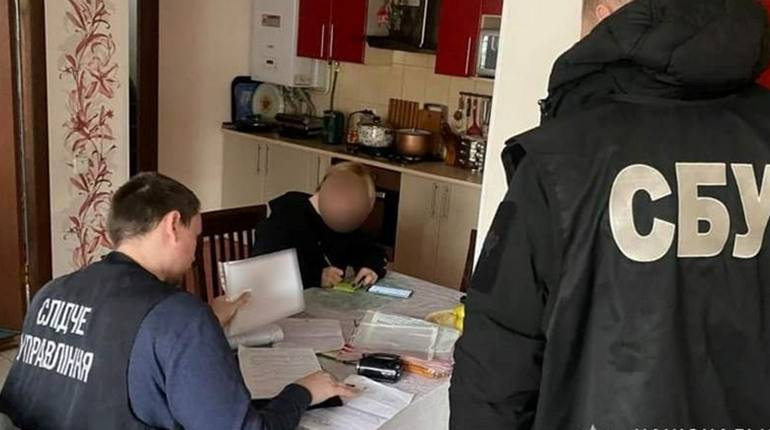 o_1heas7aa6j0p1c6gnbg1hjq1f101k