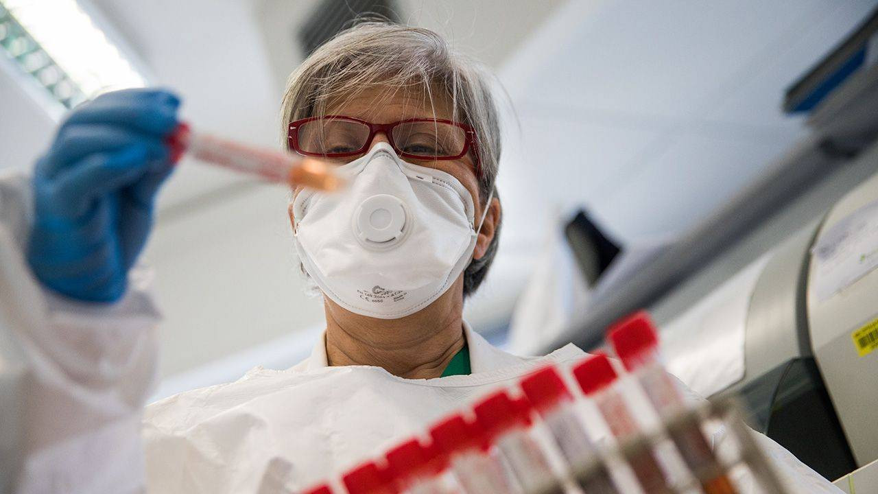 uid_1a2f45e8fb0d3ab385d16424e46f5d031584384934149_width_1280_play_0_pos_0_gs_0_height_720