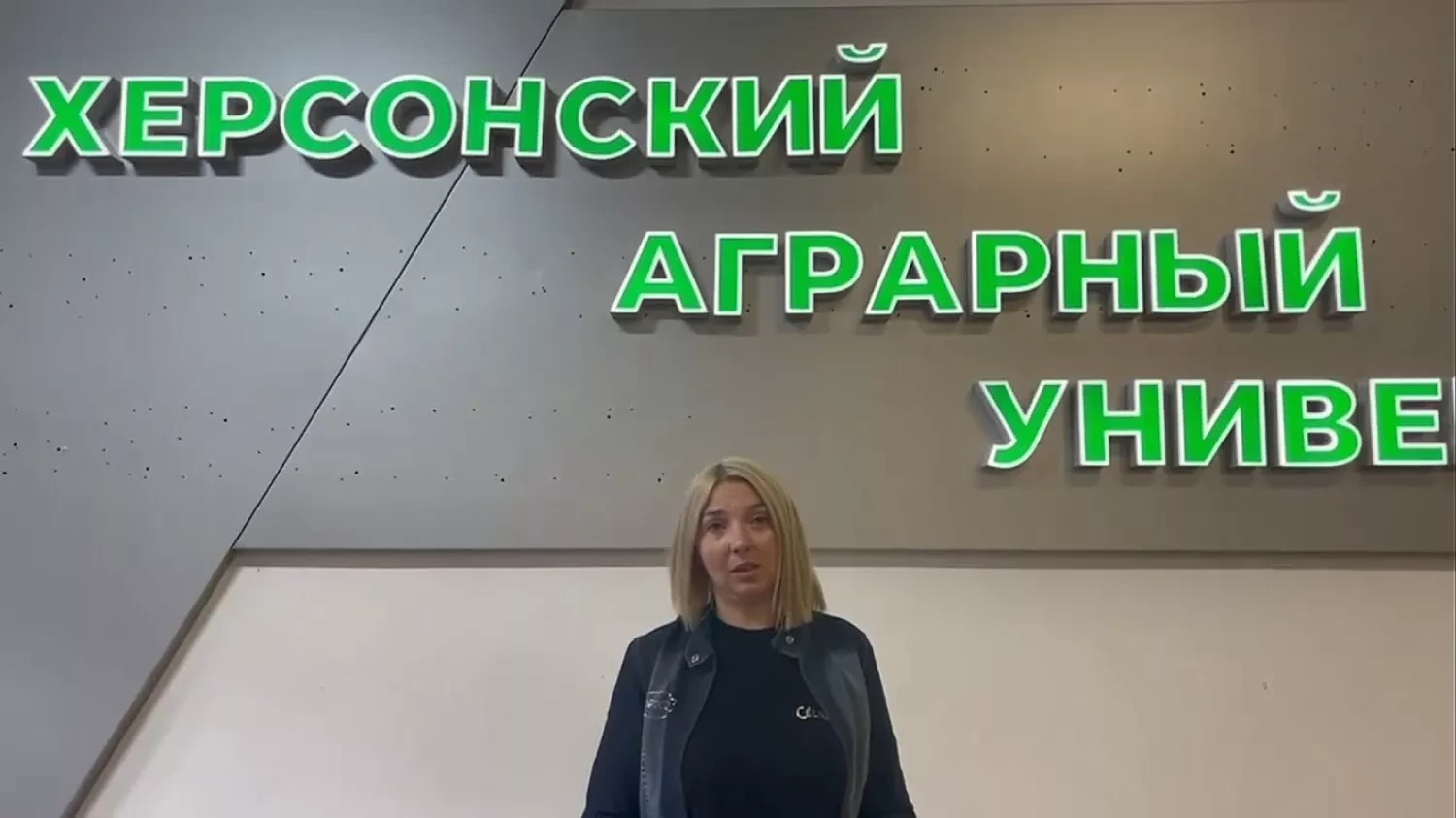 306774_68674915554570_16439941_1500