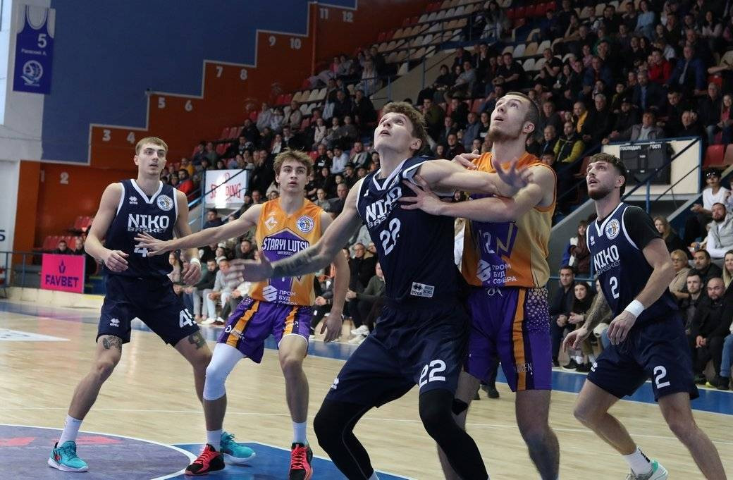 310647_6906372c158604_94484569