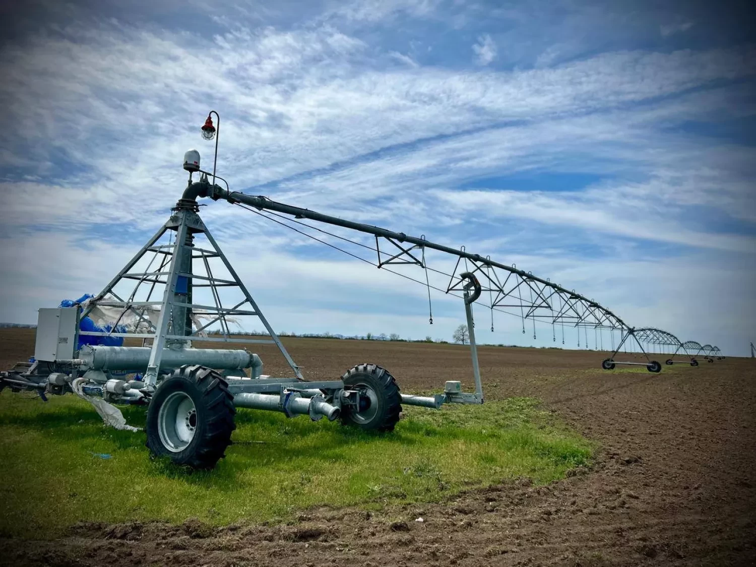 311487_6922a9642a4321_68509569_1500