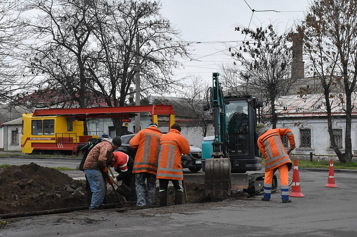 210c7aea6c4465f02a8b493e1b9b8700.i999x999x670