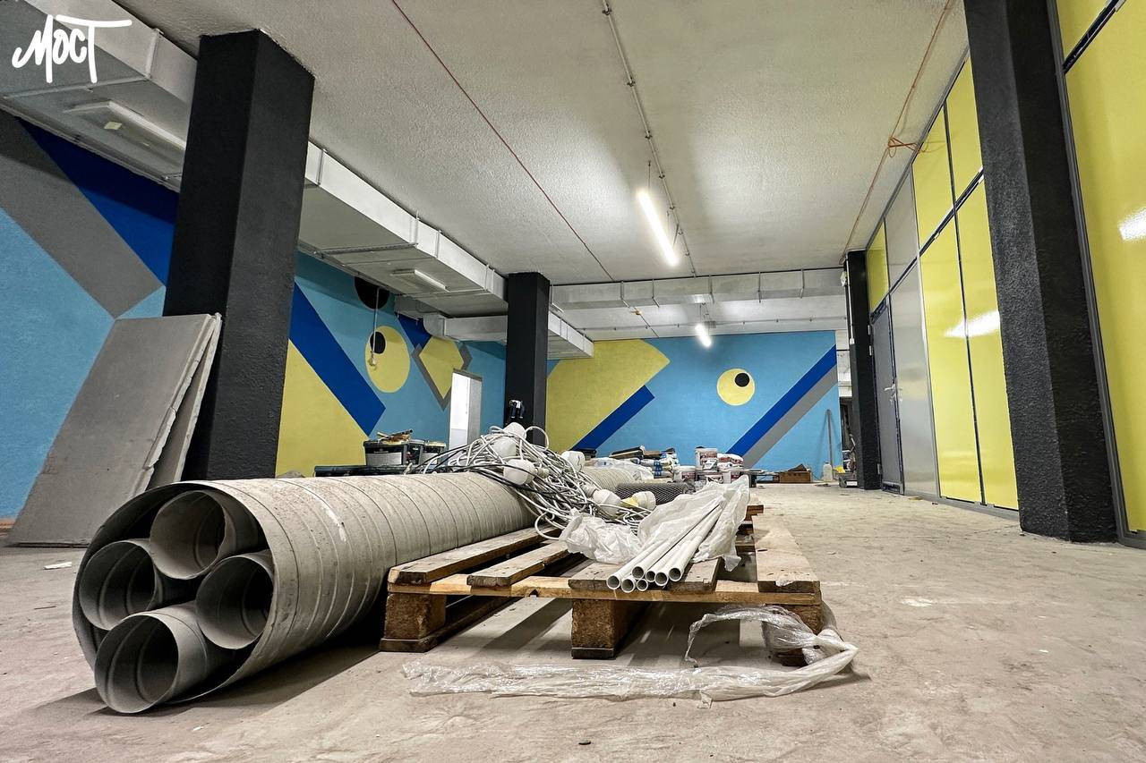 photo_5391196005850021592_y