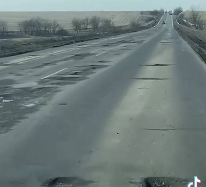 315268_699af80a7ce8f0_63760218