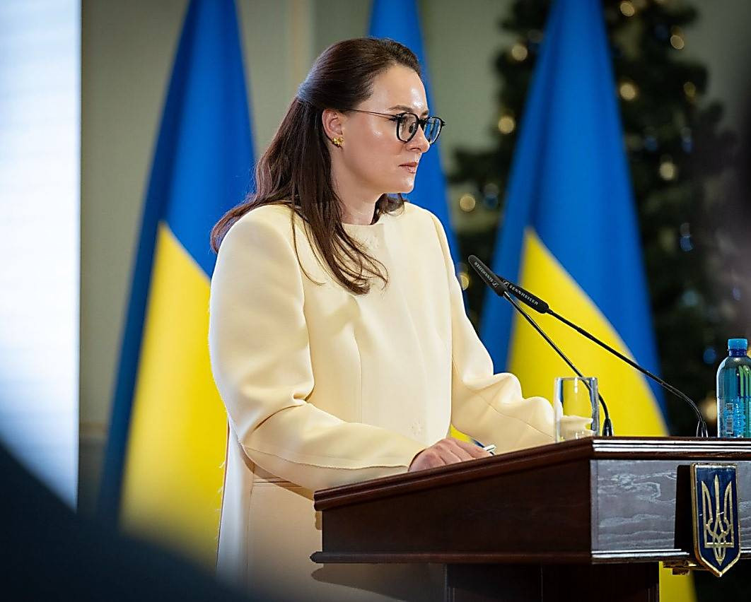 2bfd5dbb3d9585976ed7a80b381058e0.i999x999x670