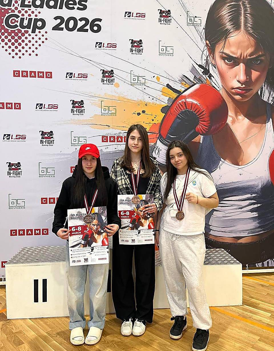 8fd95f51bf845a38181ecc975e58a50a.i999x999x670E