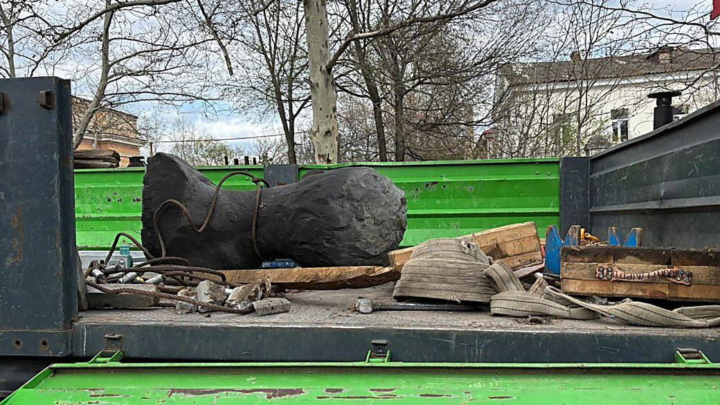 2d487e2f6ec9828ddf0c4c38b8fa840c.i999x999x670E