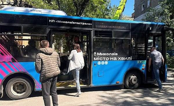 987106