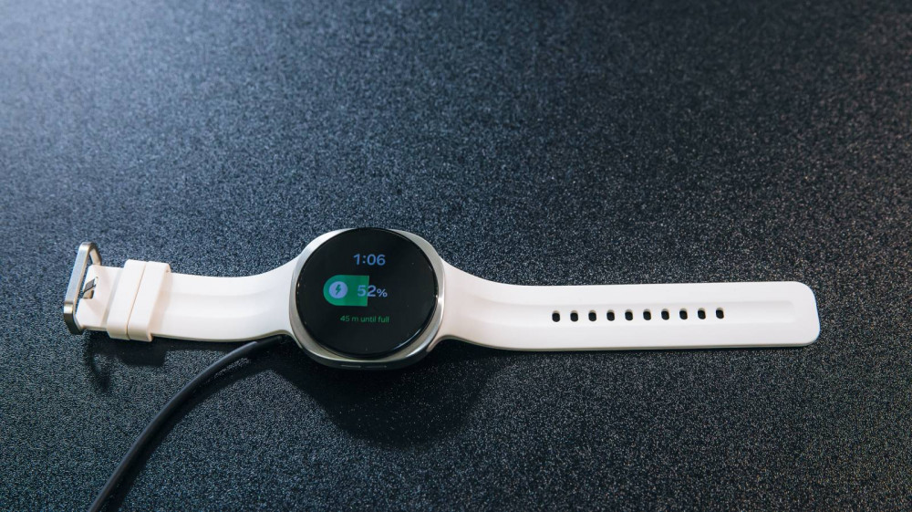 galaxy-watch-9-charging-ehkm.jpg