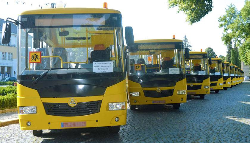 shkol_avtobus_ktoedet_0