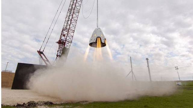 dragon_2_hover_test__24444570671__650x410_16x9